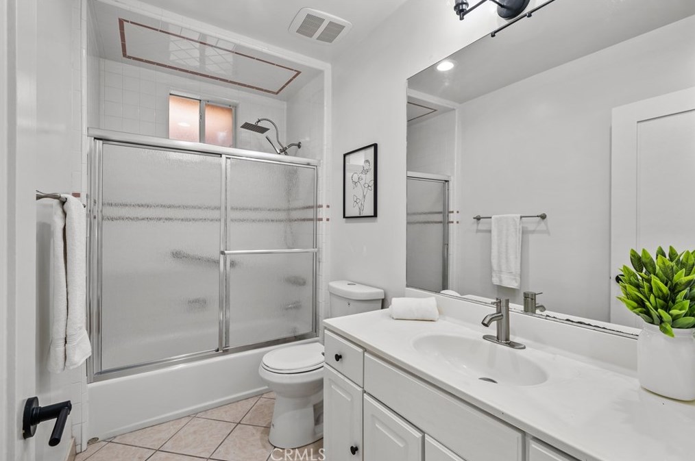 1551 Wellesley Ave, Los Angeles CA  90025-3629 exterior