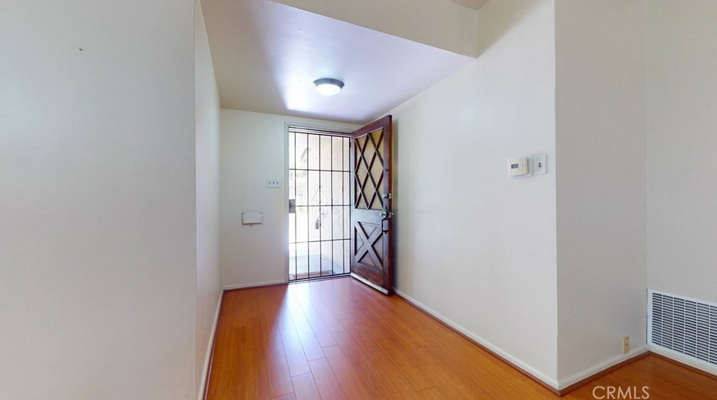 2230 Chevy Chase Dr, Glendale CA  91206-1807 exterior