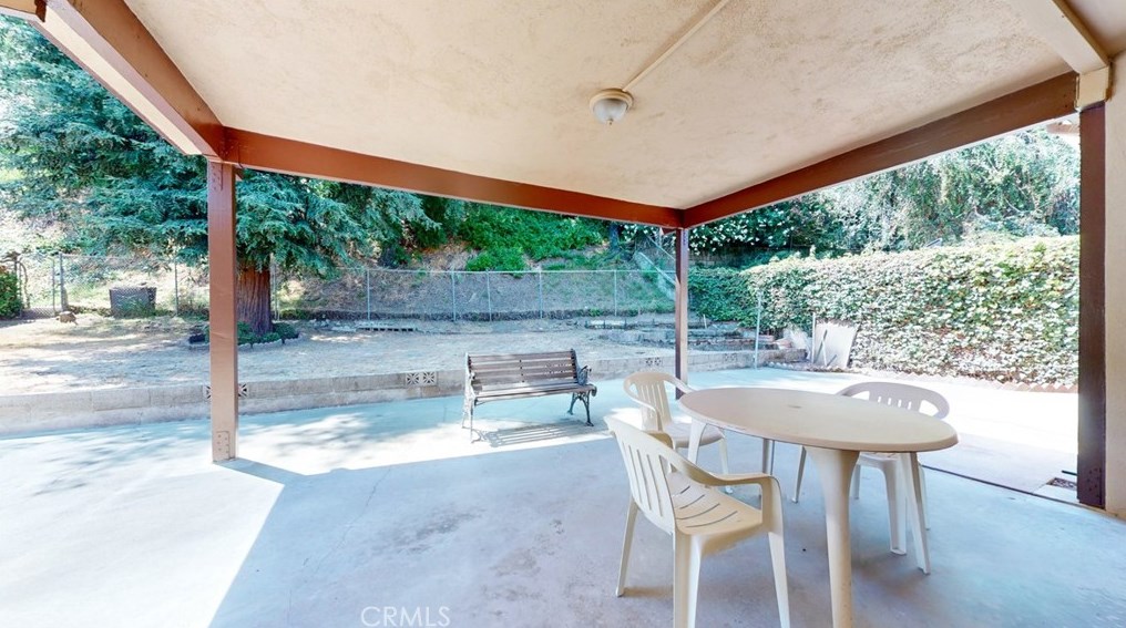 2230 Chevy Chase Dr, Glendale CA  91206-1807 exterior