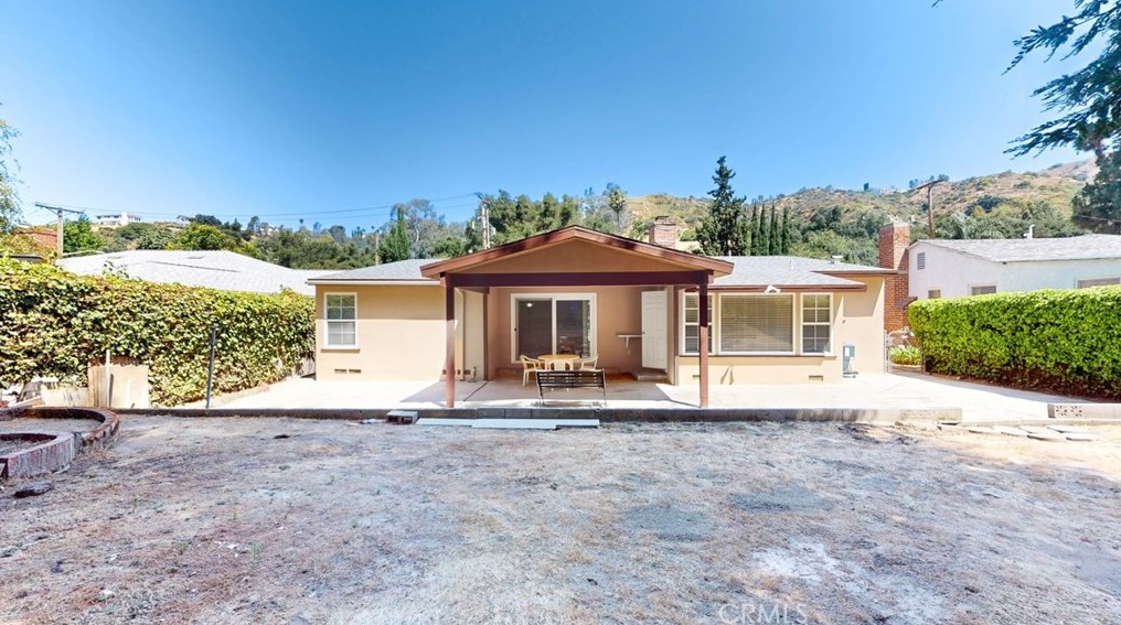 2230 Chevy Chase Dr, Glendale CA  91206-1807 exterior
