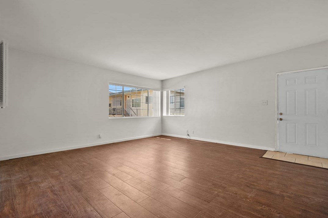 712 Doran St, Glendale CA  91203-0015 exterior