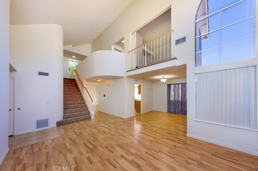 1322 Garnet Ave, Palmdale, CA 93550