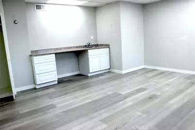 303 S Glenoaks Boulevard, Burbank, CA 91502 - Photo 8