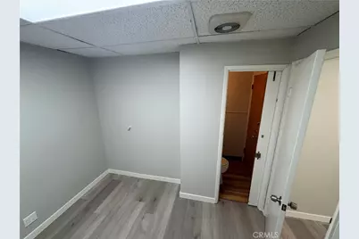 303 S Glenoaks Boulevard, Burbank, CA 91502 - Photo 18