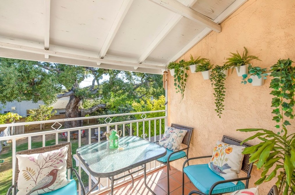 812 Doran St, Glendale CA  91203-0015 exterior