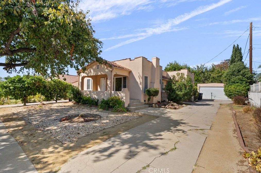 1355 Idlewood Rd, Glendale CA  91202-2042 exterior