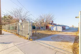 3339 E Ave, Palmdale, CA 93550 - Photo 4
