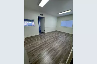 303 Glenoaks #9, Burbank, CA 91502 - Photo 2