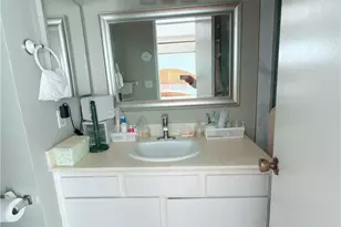 10415 McVine Ave, Sunland, CA 91040 - Photo 18