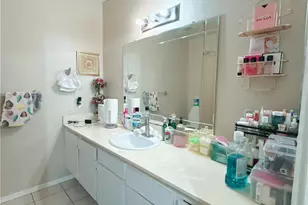 10415 McVine Ave, Sunland, CA 91040 - Photo 22