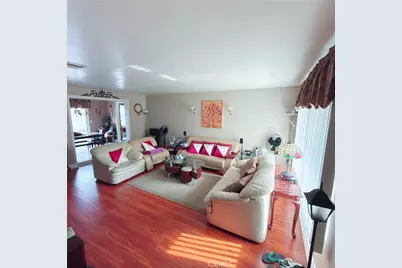 10415 McVine Avenue #2, Sunland, CA 91040 - Photo 6