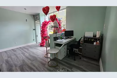 353 E Magnolia Boulevard, Burbank, CA 91502 - Photo 4