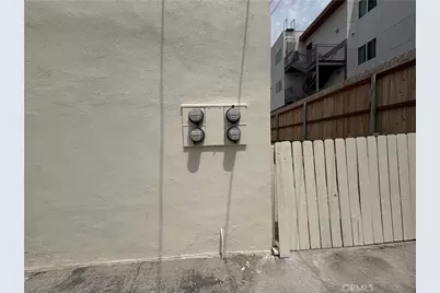1103 S Hobart Boulevard, Los Angeles, CA 90006 - Photo 56