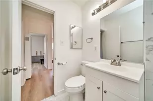 1103 S Hobart Blvd, Los Angeles, CA 90006 - Photo 42