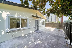 1103 S Hobart Blvd, Los Angeles, CA 90006 - Photo 2