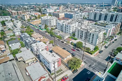 1103 S Hobart Boulevard, Los Angeles, CA 90006 - Photo 48