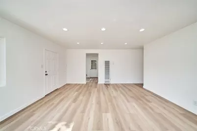 1103 S Hobart Boulevard, Los Angeles, CA 90006 - Photo 26