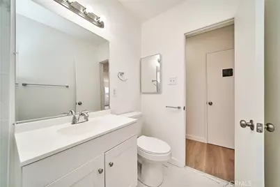 1103 S Hobart Boulevard, Los Angeles, CA 90006 - Photo 10