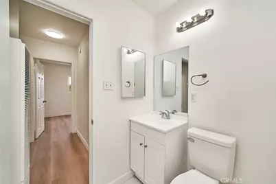 1103 S Hobart Boulevard, Los Angeles, CA 90006 - Photo 12