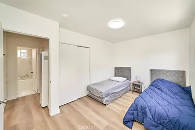 1103 S Hobart Boulevard, Los Angeles, CA 90006 - Photo 40