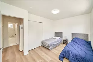 1103 S Hobart Blvd, Los Angeles, CA 90006 - Photo 40