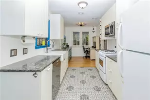 641 Canyon Dr, Glendale, CA 91206 - Photo 14