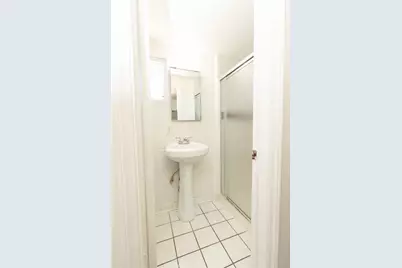 285 W 9th Street, San Pedro, CA 90731 - Photo 22