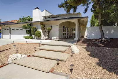 11801 Thunderbird Avenue, Porter Ranch, CA 91326 - Photo 4