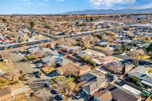 1026 W Ave J7, Lancaster, CA 93534 - Photo 30