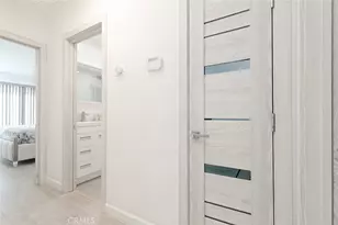 6709 Mammoth Ave, Los Angeles, CA 91405 - Photo 12