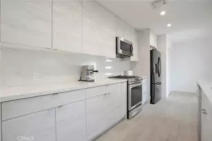 6709 Mammoth Ave, Los Angeles, CA 91405 - Photo 6