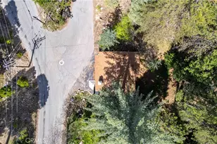 26131 Lake Forest Dr, Twin Peaks, CA 92391 - Photo 16