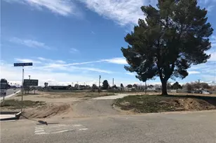 15283 Cholame Rd, Victorville, CA 92392 - Photo 1