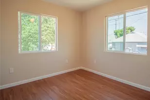 1805 W 35th St, Los Angeles, CA 90018 - Photo 32