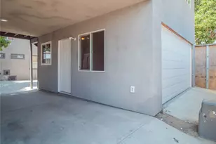 1805 W 35th St, Los Angeles, CA 90018 - Photo 24