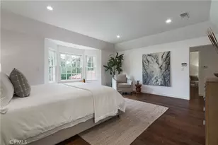 10452 Lindbrook Dr, Los Angeles, CA 90024 - Photo 30