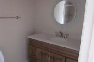 9542 Via Venezia, Burbank, CA 91504 - Photo 8