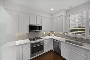 27503 Wellsley Way, Valencia, CA 91354 - Photo 12