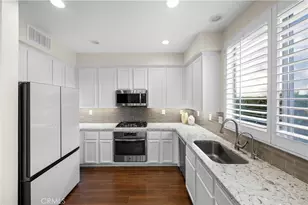 27503 Wellsley Way, Valencia, CA 91354 - Photo 10