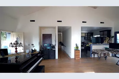 9928 Sunland Boulevard, Sunland, CA 91040 - Photo 16