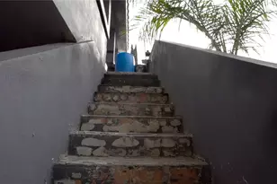 9928 Sunland Blvd, Sunland, CA 91040 - Photo 14