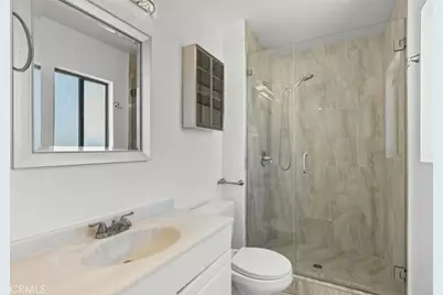 14715 Saticoy Street #13, Van Nuys, CA 91405 - Photo 26