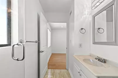 14715 Saticoy Street #13, Van Nuys, CA 91405 - Photo 28