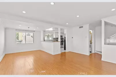 14715 Saticoy Street #13, Van Nuys, CA 91405 - Photo 6