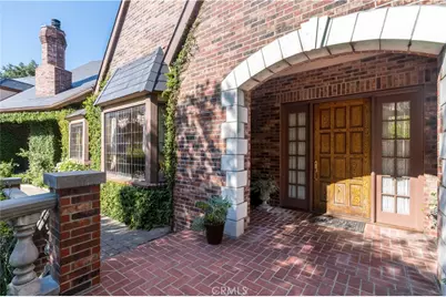 375 Berkshire Avenue, La Canada Flintridge, CA 91011 - Photo 4