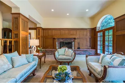 375 Berkshire Avenue, La Canada Flintridge, CA 91011 - Photo 14