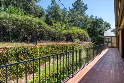 375 Berkshire Avenue, La Canada Flintridge, CA 91011 - Photo 66
