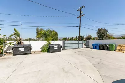 11024 Peoria Street, Los Angeles, CA 91352 - Photo 8