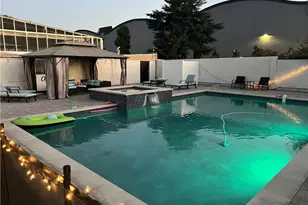 11024 Peoria St, Los Angeles, CA 91352 - Photo 2