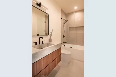 2221 West Starview Lane, Los Angeles, CA 90026 - Photo 16